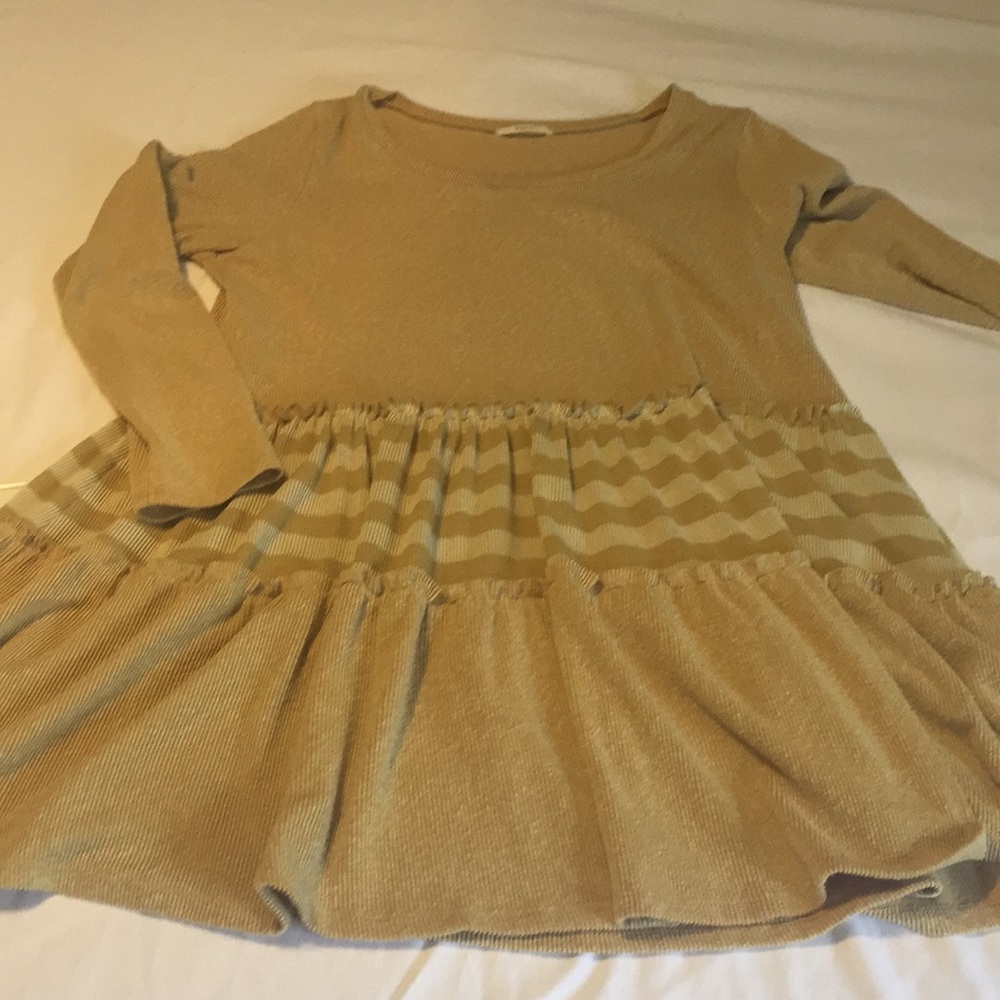 Easel ruffle tunic dress